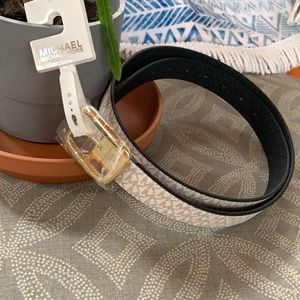 NWT. Michael Kors belt size XL